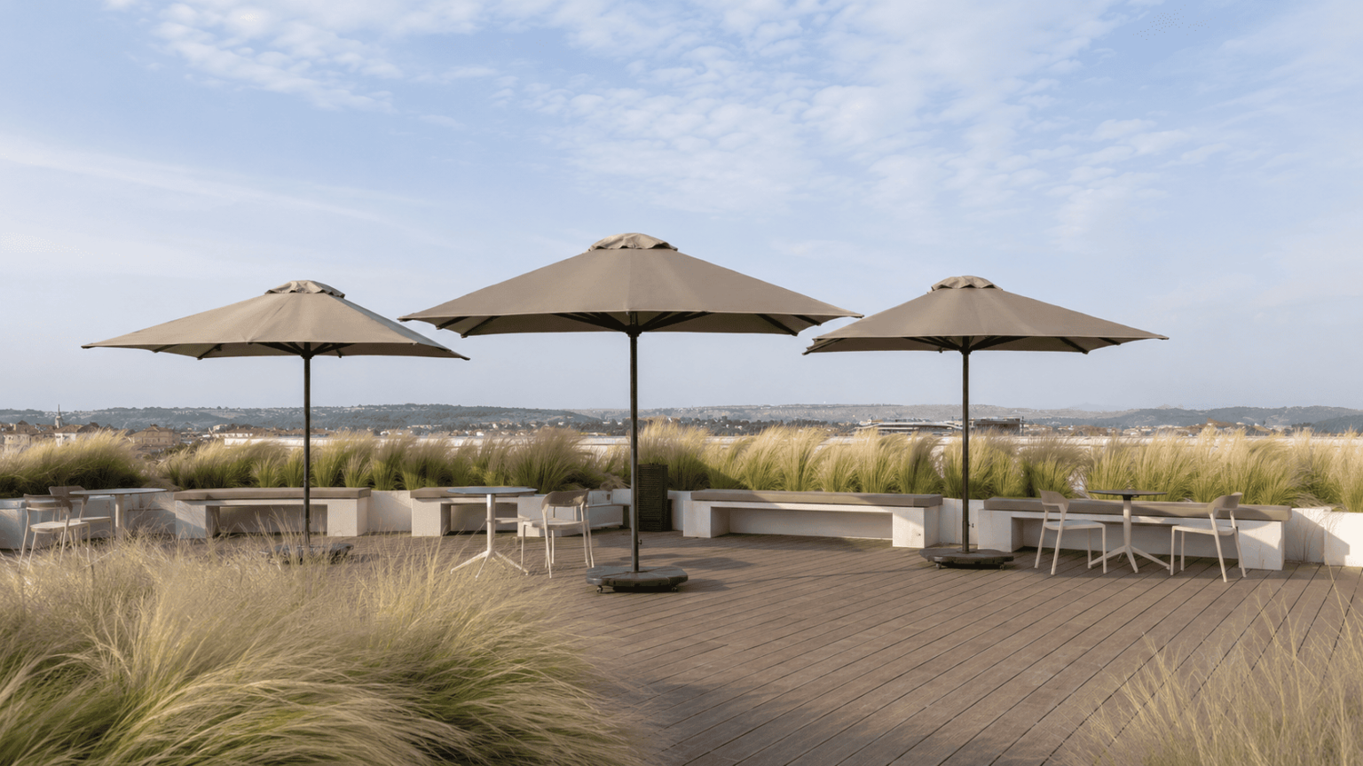 Parasols & Outdoor Accessories