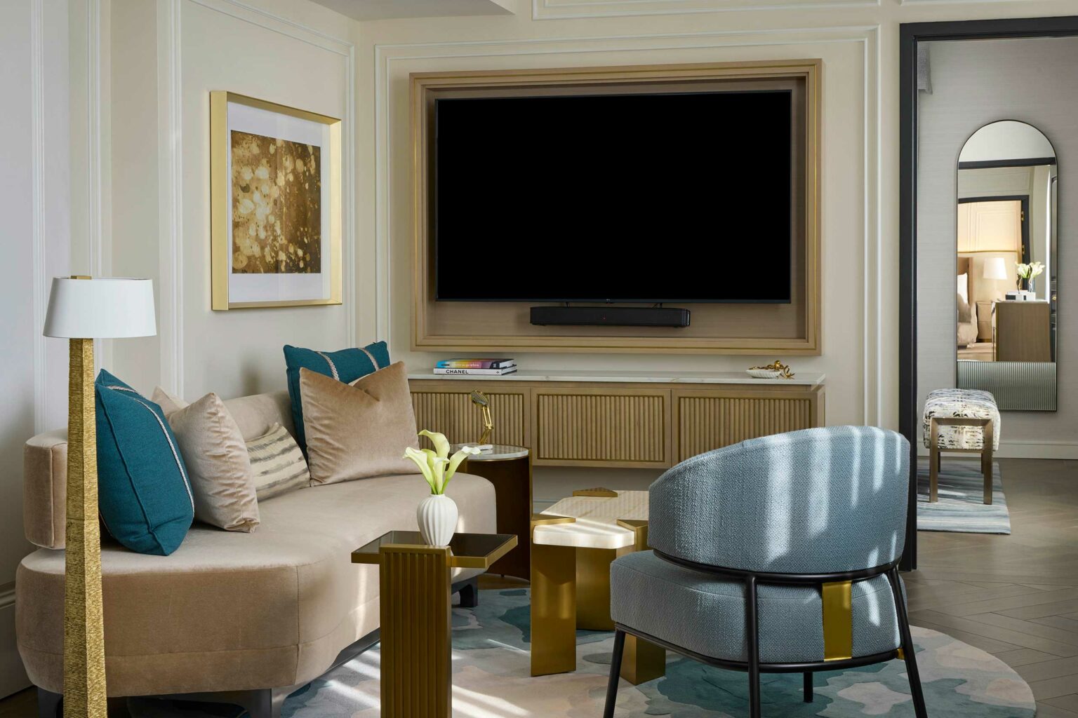 Fairmont Breakers Long Beach public area furniture
