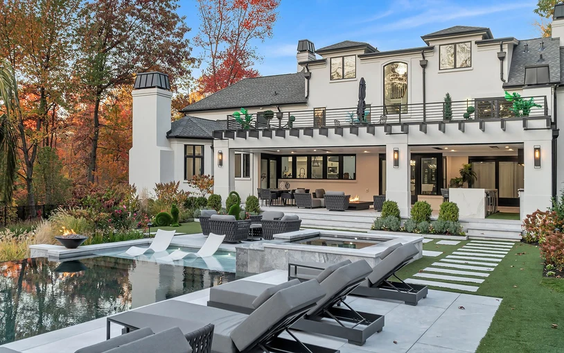 Water Chan Private Residence