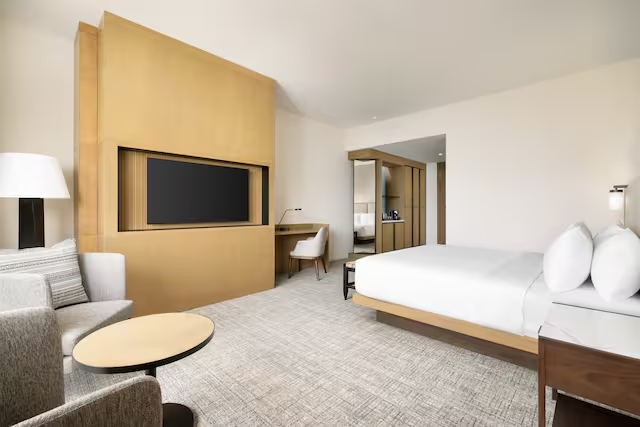 Hotel Santiago, Curio Collection by Hilton